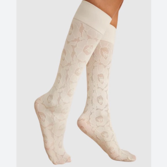 NWT FREE PEOPLE HIGH HEEL JUNGLE KATHERINE EISMAN SANTA MARIA LACE SOCKS CREAM - Picture 1 of 5